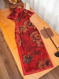 - This is a modern Chinese qipao (cheongsam) dress - The fabric is made of polyester jacquard - The back has a zipper closure. - The dress length is about 123cm Size Chart: S: Shoulder width-36cm, Chest-82cm, Waist-66cm, Hip-86cm M: Shoulder width-37cm, Chest-86cm, Waist-70cm, Hip-90cm L: Shoulder width-38cm, Chest-90cm, Waist-74cm, Hip-94cm XL: Shoulder width-39cm, Chest-94cm, Waist-78cm, Hip-98cm 2XL: Shoulder width-40cm, Chest-98cm, Waist-82cm, Hip-102cm 3XL: Shoulder width-41cm, Chest-102cm, Simple Dinner Dress, Party Dress Simple, Chinese Dress Modern, Fitted Red Cheongsam For Evening, Festive Fitted Red Cheongsam, Elegant Sleeveless Red Cheongsam, Traditional Qipao, Red Fitted Summer Cheongsam, Red Fitted Sleeveless Cheongsam