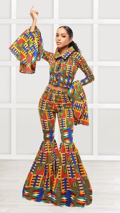 African Clothing Styles For Wedding, Crop Top With Sleeves, Crissy Doll, Wedding Pants, African Chic, Nigerian Fashion, African Outfits, Sleeved Wedding, African Wear Dresses