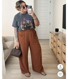 Dark Feminine Fashion, Curvy Mom Outfits, Fall Dress Trends, Curvy Casual Outfits, Mommy Outfits, Plus Size Summer Outfits, Look Plus Size, Trends For 2024, Feminine Fashion