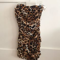 Perfect Little Dress With Side Zip And Optional Straps. Elegant Leopard Print Dress For Party, Leopard Print Mini Dress For Summer Party, Spring Party Dresses In Leopard Print, Fitted Leopard Print Dress For Cocktail, Elegant Leopard Print Party Dress, Leopard Print Ruched Dress For Spring, Chic Leopard Print Mini Dress For Party, Beige Lined Party Dress, Summer Party Leopard Print Dress