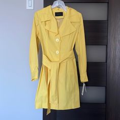 Kerri Style, Size Medium Fitted Long Sleeve Raincoat For Spring, Chic Raincoat For Workwear, Belted Long Sleeve Raincoat For Fall, Chic Long Sleeve Raincoat For Fall, Fitted Fall Workwear Raincoat, Fitted Fall Raincoat For Workwear, Yellow Notch Lapel Outerwear For Fall, Belted Long Sleeve Outerwear For Daywear, Long Sleeve Raincoat With Button Closure For Work