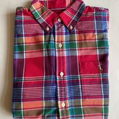 100% Authentic Mens Ralph Lauren Classic Fit Plaid Short Sleeve Oxford (Msrp $115). This Shirt Is Brand New With Tags! Color: Red Multi-Color Classic Fit Left Chest Pocket Button-Down Point Collar Short Sleeves Ralph Lauren's Embroidered Pony Accents The Left Chest Pocket Rounded Hem Split Back Yoke With A Box Pleat 100% Cotton Imported Ralph Lauren Shirt, Box Pleats, Chest Pocket, Casual Shirts For Men, Red Color, Casual Button Down Shirts, Button Downs, Red And Blue, Button Down Shirt