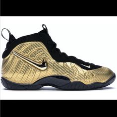 Nike Little Foam Posite Like New Worn Twice 6 Youth Fits 7.5 / 8 Women Metallic Gold / Black Nike Gold, Shoes Nike, Metallic Gold, Gold Black, Womens Shoes Sneakers, Nike Shoes, Nike Women, Gold Metal, Shoes Sneakers