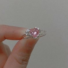 44140494586073 Women Kpop, Ring Party Jewelry, Queen Rings, New Y2k, Heart Rings, Period Tracker, Lucky Jewelry, Ring Settings Types, Punk Vintage