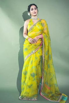 Shop for Rajiramniq Yellow Silk Organza Floral Bloom Print Sequin Embellished Saree for Women Online at Aza Fashions Hina Khan Saree, Draping Saree Style, Saree Yellow, Embellished Saree, Heena Khan, Indian Bridal Sarees, Floral Print Sarees, Simple Kurta Designs, Hina Khan