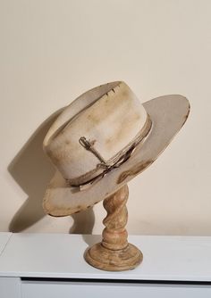 Nude/Soft Beige Colour Fedora Same Nomad'S Hat ,but with Intense Burnt distressed lines and touches Wide brim between 6.5 cm up to 8 cm Jute string,leather cord and beige ribbon Safety Pin covered with jute Unisex model All my hats are perfectly flat and well stiff,the modern wayNo flip flop) I use Standard shipping ,please allow 15 business days for delivery. Bohemian Beige Fedora Hat, Beige Flat Brim Hat For Western-themed Events, Beige Curved Brim Fedora For Western-themed Events, Beige Wide Brim Fedora For Western-themed Events, Artisan Brimmed Beige Hat, Beige Colour, Soft Beige, Safety Pin, Custom Hats