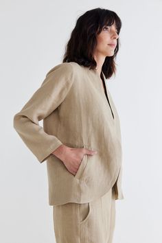 Introducing our First Light Linen Jacket - the epitome of timeless elegance and comfort. Crafted from the finest linen fabric, this jacket is a must-have addition to your wardrobe, offering a perfect balance between sophistication and laid-back charm. Classic Linen Outerwear For Everyday, Classic Everyday Linen Outerwear, Neutral Linen Blazer For Work, Classic Beige Linen Outerwear, Beige Linen Blazer With Relaxed Fit, Chic Tailored Linen Outerwear, Chic Linen Outerwear For Everyday, Chic Linen Everyday Outerwear, Classic Linen Outerwear For Spring