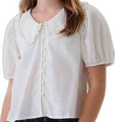 Gap Short Sleeve Blouse For Spring, Classic Gap Tops For Spring, Spring Button Closure Tops By Gap, Gap Tops With Button Closure For Spring, Trendy Cotton Blouse With Ruffled Collar, Gap Short Sleeve Spring Blouse, Gap Cotton Blouse With Relaxed Fit, Casual Tops With Button Closure And Ruffled Collar, Casual Top With Ruffled Collar And Button Closure