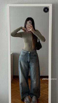 Pakaian Hipster, Baggy Jeans Outfit, Tomboy Outfits, Outfit Inspo Fall, Basic Outfits