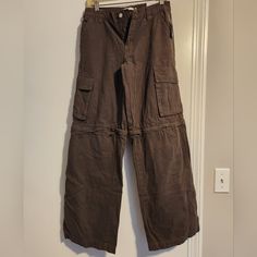 Pac Sun Low Rise Puddle Cargo Pants. Brown Wash, Size Small. Brand New With Tags. Low-Rise Sits Low On The Waist Slouchy, Relaxed Full-Length Leg Approximately 8.5" Rise 32 1/2" Inseam Brown Baggy Cargo Pants, Brown Baggy Pants, Brown Cargos, Cargo Pants Brown, Baggy Pants Outfit, Style Development, Dark Brown Pants, Brown Cargo Pants, Pacsun Pants