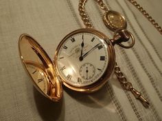 Clocks Aesthetic Old, Old Stuff Aesthetic, Timelord Aesthetic, Gold Clock Aesthetic, Watch Aesthetic Man, Old Clock Aesthetic, Vintage Clock Aesthetic, Pocket Watch Aesthetic, Clock Locket