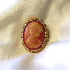 Sarah Coventry Cameo Brooch/Pendant. Brand New Condition. Never Used. Vintage 1970s. #Kjj842 Sarah Coventry Jewelry, Sarah Coventry, Cameo Brooch, Coventry, Women Jewelry, Pendant, Women Shopping, Color