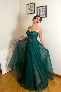 Corset Green Prom Dress, Corset Top Grad Dress, Dark Green Prom Dress Corset Top, Ballgown Prom Dress Corset, Green Corset Dress Prom, Green A-line Prom Dress, Dark Green Corset Prom Dress, Green Flowy Prom Dress, Dark Colored Prom Dresses