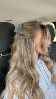 brown, blonde hair Sandy Blonde Babylights, Blonde Highlights In Dark Blonde Hair, Hair Ideas For Light Brown Hair, Bayalage Dirty Blond, Clean Girl Hair Color, Dirty Blonde Hair Blonde Highlights Money Piece, Neutral Blonde Highlights On Brown Hair, Baby Lights Hair Dirty Blonde