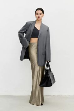 Fibflx Women's Textured Triacetate Slip Satin Maxi Skirt Grey Satin Skirt Outfit, Grey Satin Skirt, Olivia Dunne, Satin Skirt Outfit, Coachella Outfits, Satin Maxi Skirt, Black Backless Dress, Tank Top Skirt, Casual Activewear