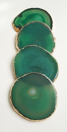 □ Geode Coasters, Bar Coasters, Agate Coasters, Coaster Furniture, Natural Home Decor, Cool Ideas, Decor Guide, Green Agate, Décor Diy