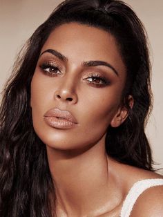 Kim K Makeup, Contour Shades, Bronze Makeup Look, Amazing Wedding Makeup, Kardashian Makeup, Kim Kardashian Makeup, Wedding Hairstyles And Makeup, Wedding Makeup Tips, Bronze Makeup