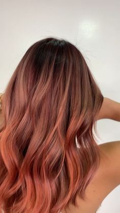 Coral Hair, Underlights Hair, Caramel Hair, Blonde Hair With Highlights, Brown Blonde Hair, Red Hair Color, Hair Color Balayage