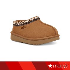 in stock Uggs Shoes, Charlotte Baby, Cute Uggs, Cute Summer Clothes, Big Kids Shoes, Ugg Kids, Christmas Bucket List, Christmas Bucket, Cute Shoe