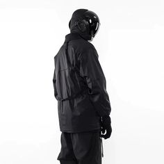 Discover the sleek Techwear Kimono "Akata", a blend of modern utility and traditional aesthetics. Shop now and redefine your streetwear game! Cyberpunk Kimono, Cyberpunk Helmet, Hakama Pants, Modern Utility, Techwear Pants, Utilitarian Design, Techwear Outfits, City Fashion, Design Philosophy