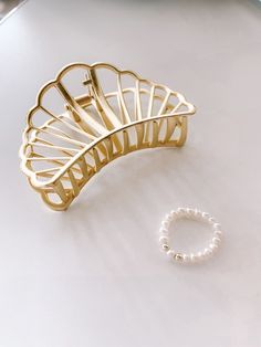 Gold clip! holds up thick hair too! Gold Clips, Thick Hair, Thick Hair Styles, Cuff Bracelets, Decorative Bowls, Hair, Gold