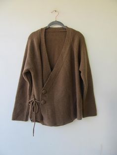 90s brown long sleeve button detail sweater  Double breasted look but does not open in front   Size Large Shoulders 23'' Pit to pit 24'' Sleeves 22'' Top to bottom 23'' Acrylic Blend   Maker: No Tag Sweater is in great condition Large Knit Sweater, Pullover Cardigan, Detailed Sweater, Cable Sweater, Pullover Sweater Women, Pullover Shirt, Women Pullover, Sleeve Sweater, Cardigan Sweater