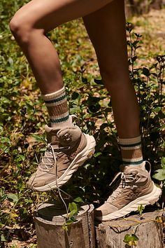 Summer Hiking Boots, Hoka Anacapa, Hiking Summer, Cute Hiking Outfit, Hiking Fits, Best Hiking Shoes, Mid Sneakers, Summer Hiking, Hiking Aesthetic