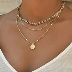 Gold Plated Weight: About 12g Length:37+5 Necklace Layering Ideas Gold, Stacked Necklaces Gold, Necklace Layering Ideas, Necklace Stacks, Layering Ideas, Italian Necklace, Necklace For Women Gold, Three Necklaces, Vintage Pendant Necklace