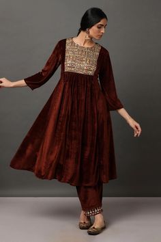 Velvet Frocks For Women, Stylish Frocks, Velvet Frock, Velvet Kurta, Diwali Outfits, Frock For Women, Velvet Clothes