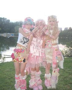 Fairy Kei Fashion Harajuku Style, Harajuku Decora Kei, Decora Aesthetic, Harajuku Decora, Fairy Kei Fashion, Kawaii Outfit Ideas, Harajuku Girls