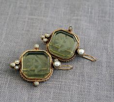 ✽ D E T A I L S {Gemstone} - Quartz {Material} - Brass {Gemstone Size} - 18 mm {Earring Height Including Hoop} - 4.5 cm {Earring Width} - 2.8 cm {Finish} - Smooth and high polished with brilliant shine. {Note} -The earrings are made to order, production day is about 3-5 working days. The one you receive may be slight different from the one in the picture due to handmade nature, but it will be almost same as in the above picture. These pieces are handcrafted from start to finish and have an imper Antique Jeweled Earrings For Gift, Heirloom Wedding Earrings Pierced, Victorian Green Earrings For Wedding, Victorian Style Clip-on Earrings For Wedding, Antique Clip-on Jewelry For Wedding, Antique Clip-on Wedding Jewelry, Antique Gemstone Earrings For Wedding, Gold Cameo Earrings For Wedding, Heirloom Gemstone Earrings For Wedding