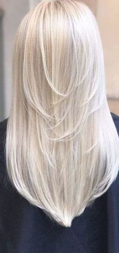 48 Beautiful Platinum Blonde Balayages for Summer 2019Platinum Blonde Balayage Dyeing platinum blonde balayage as dynamic as trends on clothingEach yearstylists come up with something newOf coursePlatinum Blonde Hair Long Platinum Blonde, Platinum Blonde Balayage, Platinum Blonde Hair Color, Balayage Blond, Blond Balayage, Latest Hair Color, Balayage Blonde, Dirty Blonde Hair, Latest Hair