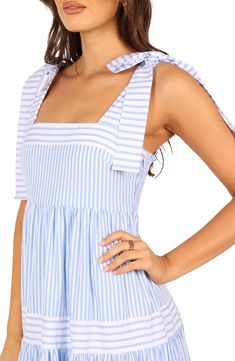 Allover stripes relax the vibe of this all-cotton maxi dress with oversized bows at each shoulder. Side zip closure Square neck Sleeveless Lined 100% cotton Hand wash, dry flat Imported Simple Maxi, Cotton Maxi Dress, Usa Dresses, Cute Preppy Outfits, Design Square, Long Dress Casual, Cotton Maxi, Maxi Dress Cotton, Print Style