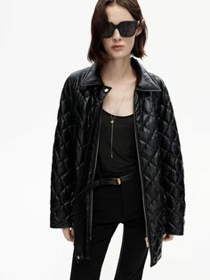 MO&Co. Women's Black Vegan Faux Leather Loose Quilted Jacket Quilted Leather Jacket, Leather Jacket Outfit, Pu Jacket, Leather Jacket Outfits, Jacket Outfit, Quilted Leather, Artificial Leather, Quilted Jacket, Sophisticated Look