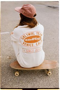 Limited Edition Free and Easy x GRLSWIRL collection is finally here! Made from quality cotton, this long sleeve is something you'll never want to take off. Perfect for a chilly morning cruise, or to immediately look cute for any outing. Hoodie, long sleeve and hat all made with love in LOS ANGELES. Runs small ONLY 50 OF EACH PIECE MADE Long Sleeve Tshirt Outfit, Silk Screen Printing Diy, Skateboard Aesthetic, Chilly Morning, Cool Slogans, All Jeans, Graphic Sweaters, Jackets Men Fashion, Graphic Top