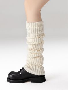 Add a cozy and fashionable touch to your daily outfits with our 70cm Daily Knit Leg Warmers, available in five versatile colors. Handwarmers Outfits Aesthetic, Slouchy Leg Warmers, Leg Warmers Aesthetic, Knee High Leg Warmers, Brr Basket, Mlp Redesigns, Ankle Warmers, Steampunk Fashion Female, Calf Leg