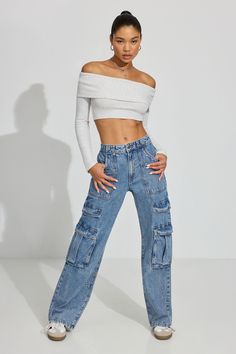 High Rise Wide Cargo Jeans Blue Cargo Jeans Outfit Women, Cargo Jeans Women, Cargo Pants Denim, Cargo Jeans Outfit, Cargo Pants Jeans, Denim Cargos, Blue Cargo Pants, Jeans Outfit Women, Going Out Looks