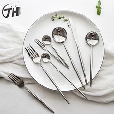 Cheap Dinnerware Sets, Spoon Mirror, Kitchen Essentials List, Fork Spoon Knife, Kitchen Decor Collections, Spoon Knife, Dessert Fork, Stainless Steel Cutlery, Knife And Fork