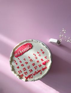 Calendar cake design Pink Pastry, Cakedesign Birthday, Calendar May, Heart Cake, Sprinkles