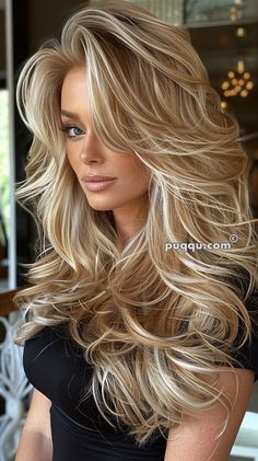 Lowlights For Blondes, Blonde Hair Going Grey, Tan Skin Blonde Hair, Summer Blonde Hair, Hair Highlights And Lowlights, Hairstyles For Layered Hair, Blonde Hair Inspiration, Blonde Hair With Highlights