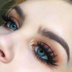 Warm shadows @jburrmakeup Easy Eye Makeup Tutorial, Hooded Eye Makeup, Simple Eye Makeup, Amazing Makeup, Makeup Guide, Vintage Makeup