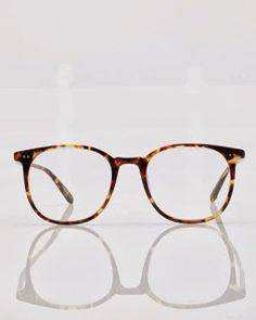 Tortoise Shell Turtle Shell Glasses, Shell Glasses, Glasses For Your Face Shape, Cat Eye Colors, Tortoise Shell Glasses