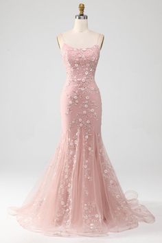 Pink Grad Dress, Fitted Prom Dresses, Sparkly Prom Dresses, Pink Evening Dress, Spaghetti Strap Prom Dress, Dance Outfit, Prom Ideas, Beaded Prom Dress, Evening Dresses Cocktail