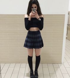 x @killerflowers x Moda Ulzzang, Plaid Tennis Skirt, Fashion Style Women, Look Grunge, Soft Grunge, Knee High Socks, Style Women, Fashion Model, Grunge Fashion