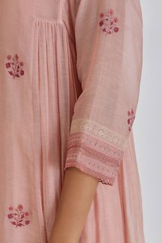 Pink three fourth sleeves straight kurta in chanderi base with light gathers and wildlora clusters resham embroidery detailing. Paired with a border embroidered palazzo. - Aza Fashions Embroidered Cuffs, Kurta With Palazzo, Mehndi Outfits, Embroidered Cape, Wedding Outfits For Women, Kurta Designs Women, Designer Party Wear Dresses, Embroidered Neckline, Cotton Embroidery