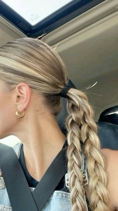 Updo Hairstyles School, Hair Inspo School, Hair Extensions Styles Hairstyles, Cute Hairstyles For Work, Hair Styles For School, Soccer Hairstyles, Soccer Hair, Back To School Hair, Sport Hair