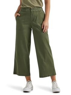 Stylish Outfit, Outfits Ideas, Stylish Outfits, Olive Green, Capri Pants, Capri, Wide Leg