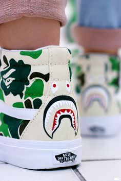 Via merystache Bape Vans, Male Ootd, Trend Clothes, Streetstyle Outfit, Outfits Streetwear, Skate Wear, Fashionista Style, Sneakers Addict, Bathing Ape