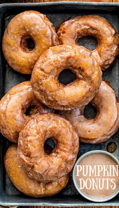 Overhead of a Pan of Glazed Pumpkin Donuts. Pumpkin Spice Doughnuts, Pumpkin Donut, Donut Calories, Cake Donuts Recipe