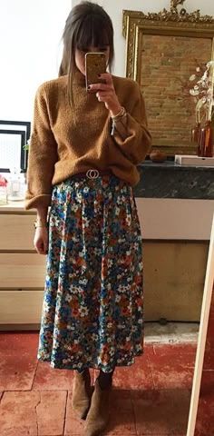 Mom Fall Fashion 2024, Office Boho Outfit, Preppy Everyday Outfits, Engagement Party Outfit Guest Casual, Classy European Outfits, Scotland Outfit Ideas, Cozycore Outfit, Sezane Outfits, Fall Outfits Boho